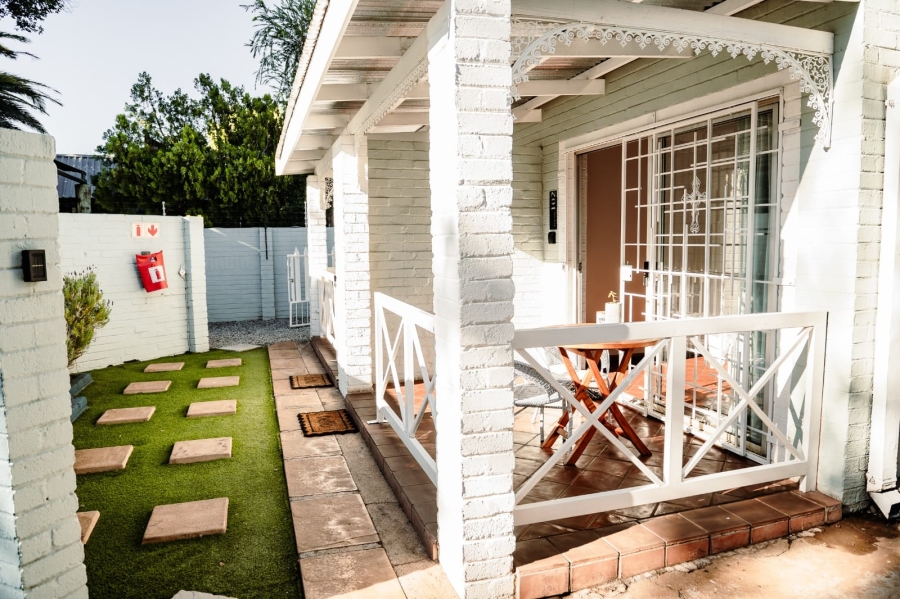 6 Bedroom Property for Sale in Kuruman Northern Cape